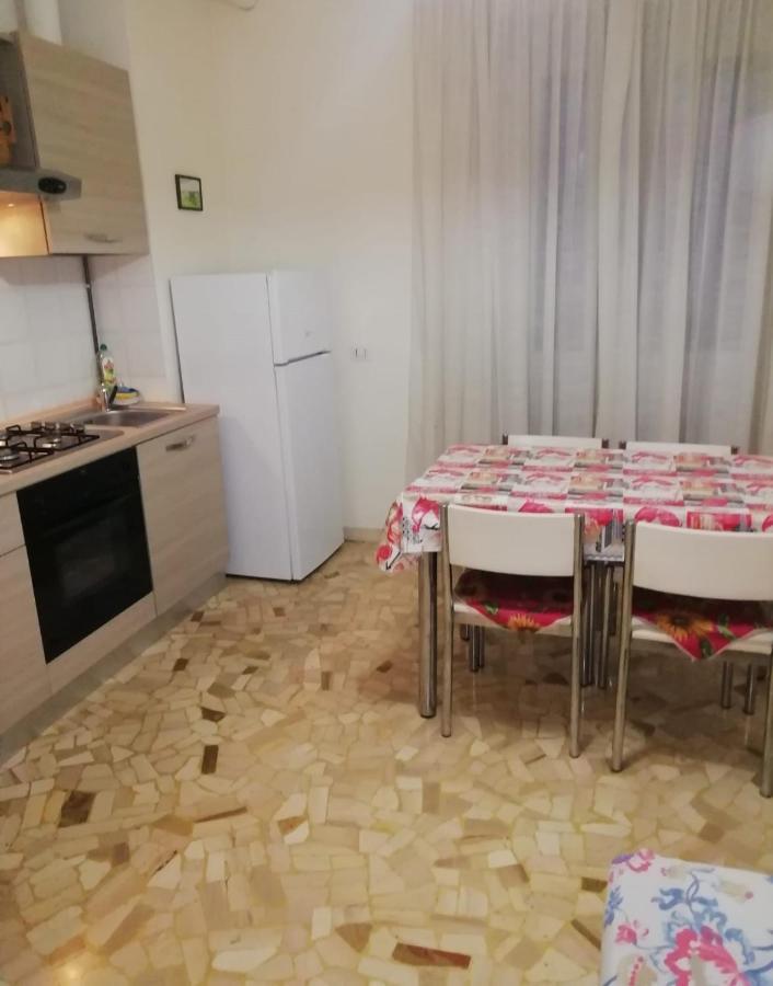 Appartamento Palmanova Vicino Alla Metropolitana Милан Экстерьер фото